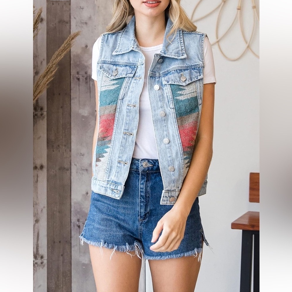 Veveret Denim Vest Women’s Small Southwestern Aztec Tapestry Sleeveless Jacket